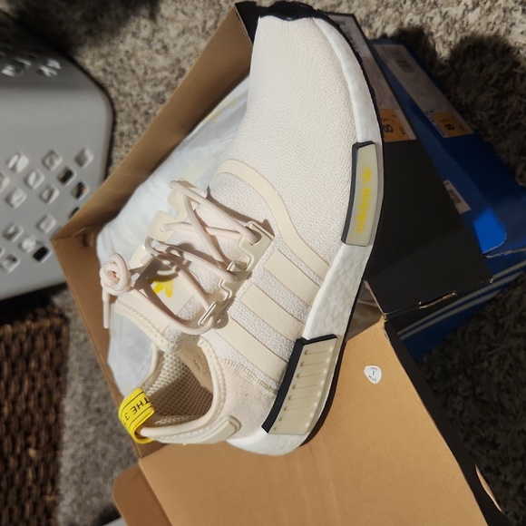 Addidas Shoes - Picture 2 of 4